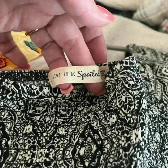 Live To Be Spoiled SZ XS Jumpsuit - Picture 9 of 10